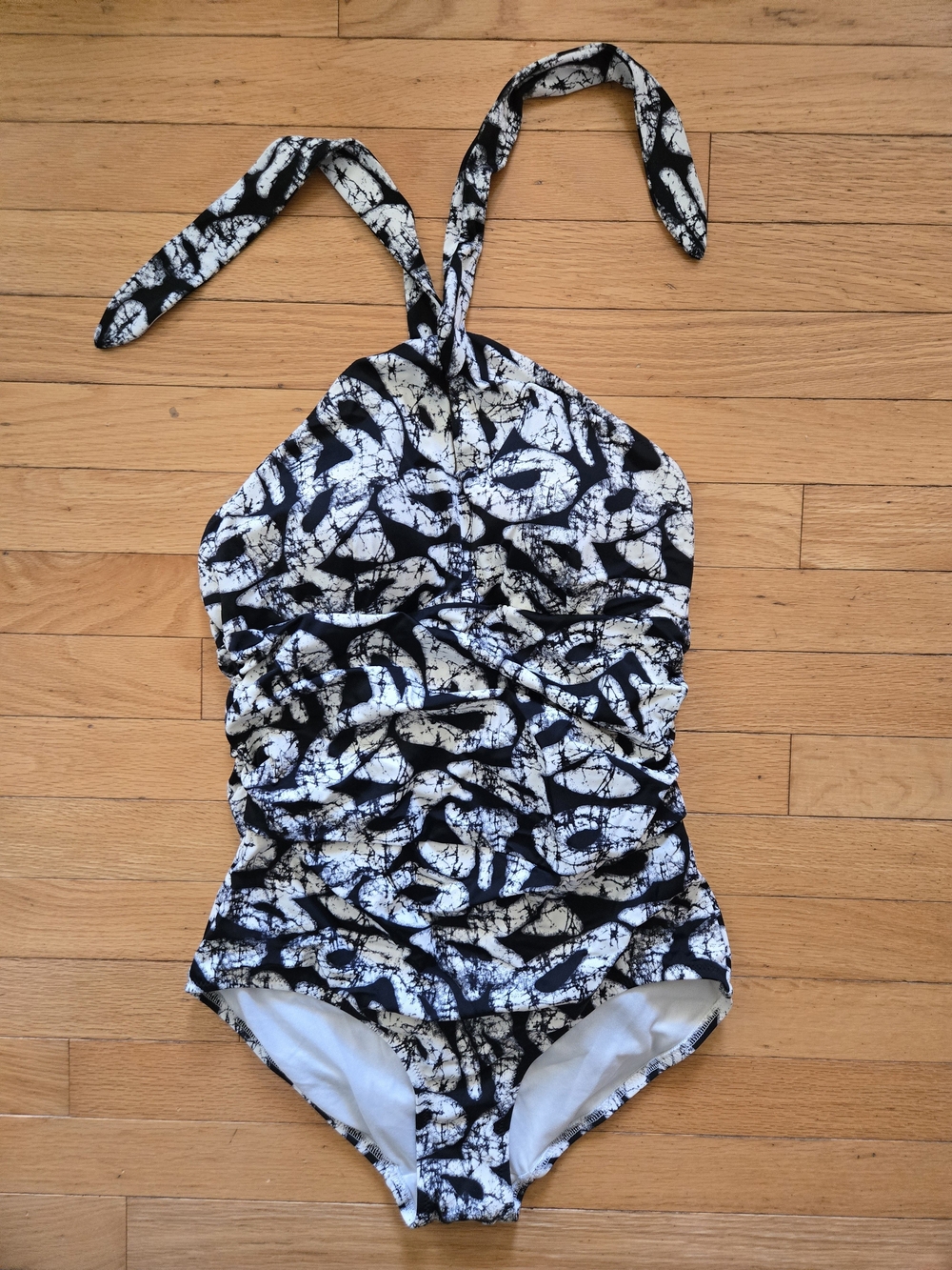 Womens Black & White Halter One-Piece Swimsuit